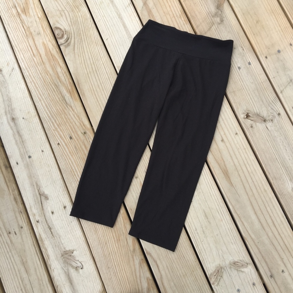 Black Capri Leggings